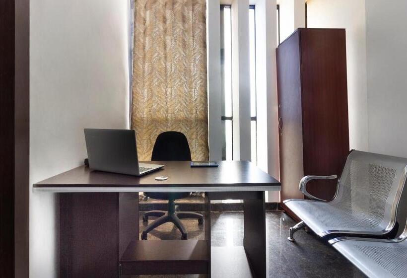 Super Hotel O Alpine Glow Heights