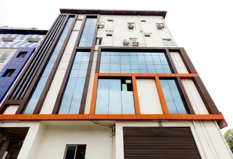 Super Hotel O Alpine Glow Heights