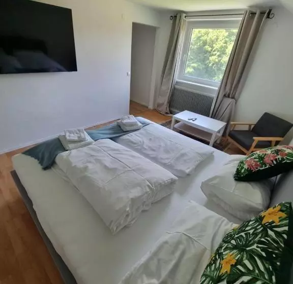 ホテル Gasthof Pension Waldhof