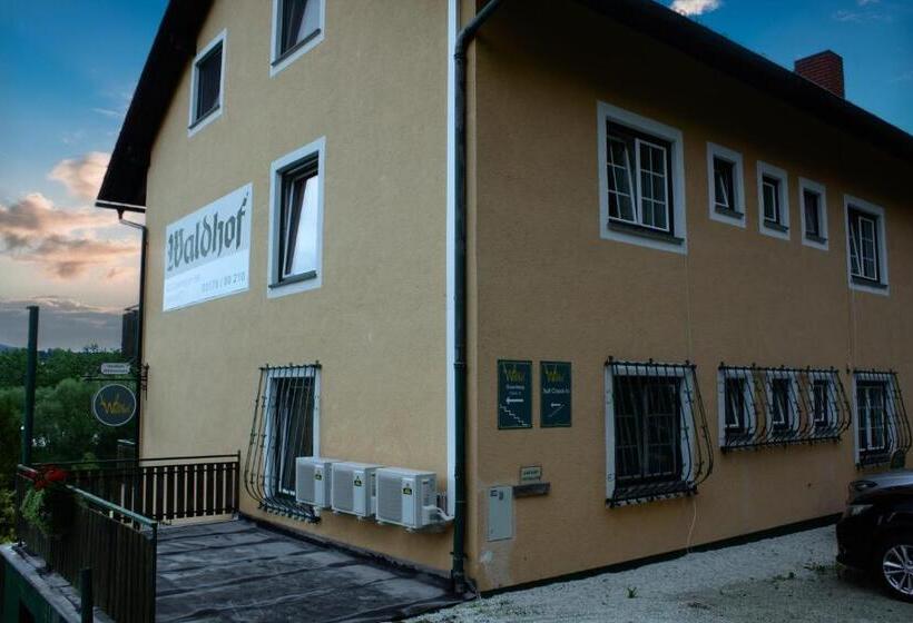 호텔 Gasthof Pension Waldhof