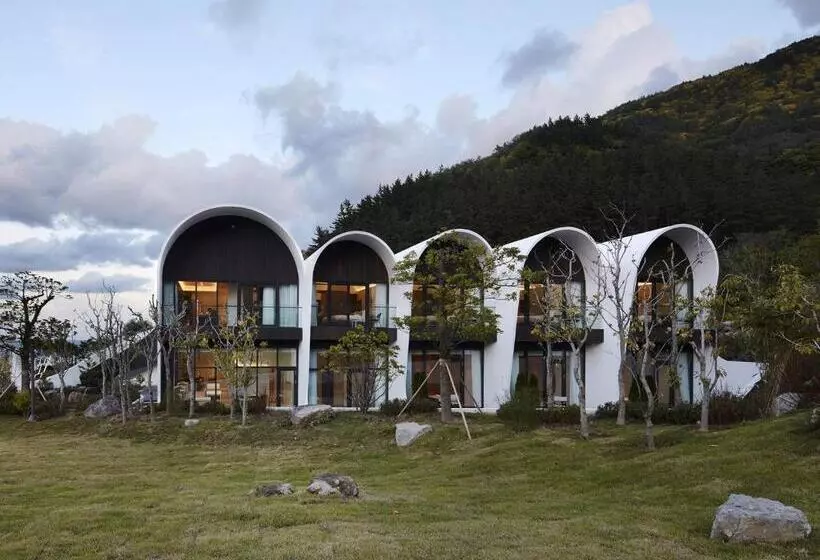 Hotelli 코스모스 울릉도 Kosmos Ulleungdo