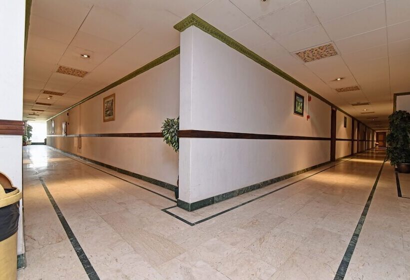 בית מלון כפרי Oyo 361 Al Janoub