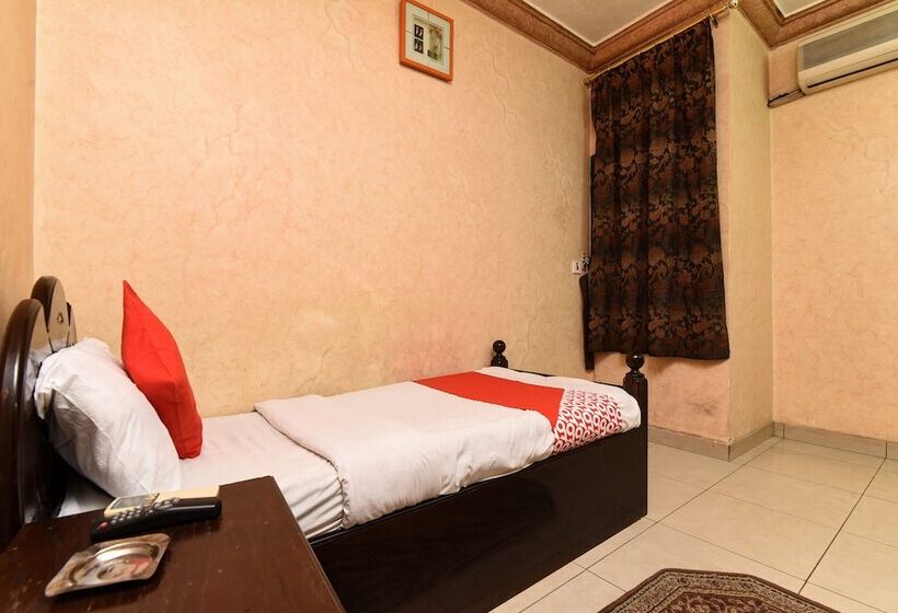 בית מלון כפרי Oyo 361 Al Janoub