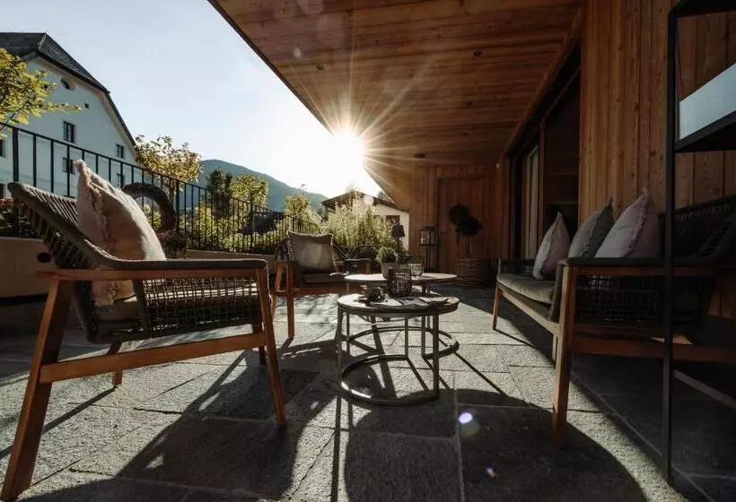 Post Boutique Apartments