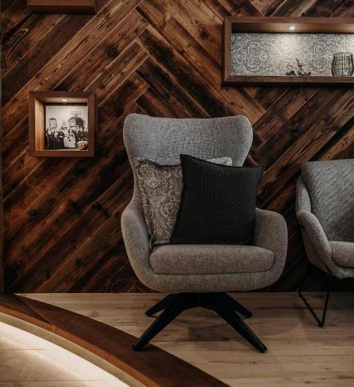 Post Boutique Apartments