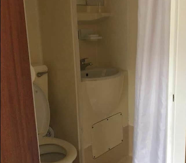 ベッドアンドブレックファースト Crown Guesthouse