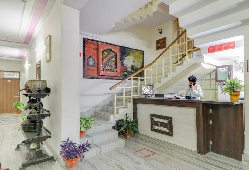 בית מלון כפרי Capital O 76417 Heritage House