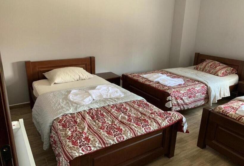 هتل Mountain View Inn