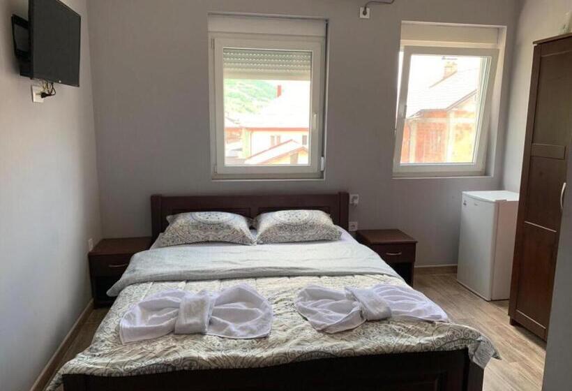 هتل Mountain View Inn