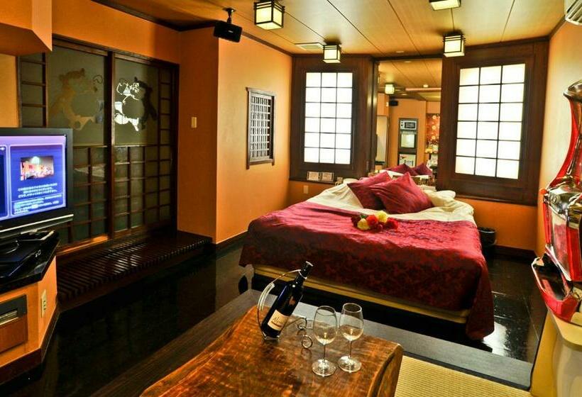 בית מלון כפרי Omochabako