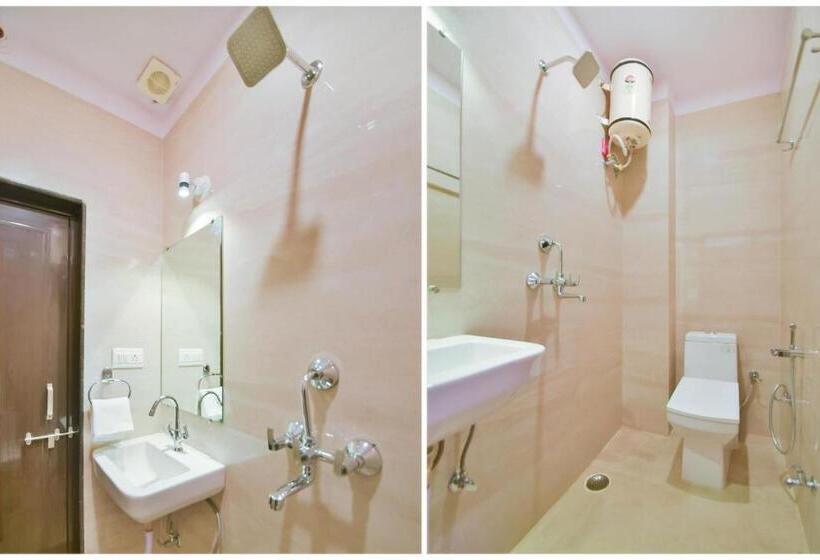 Отель Oyo 40796 Banjara Luxury Stay