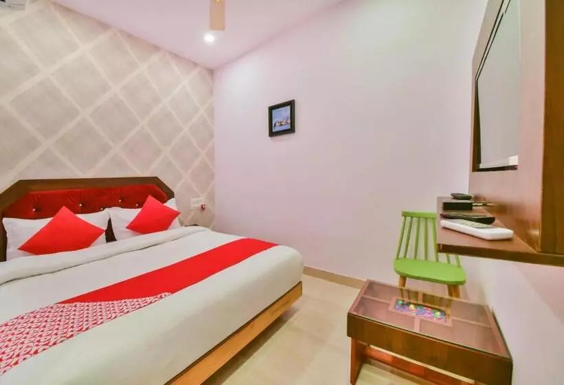 ホテル Oyo 40796 Banjara Luxury Stay
