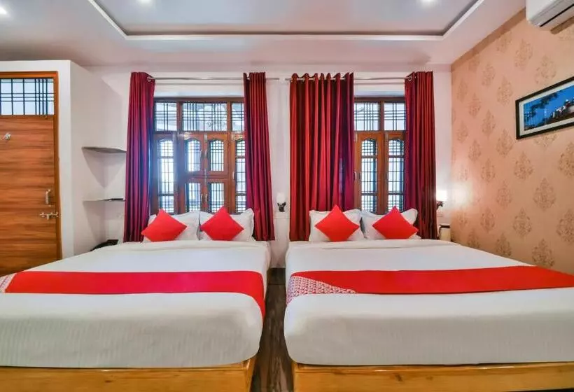 ホテル Oyo 40796 Banjara Luxury Stay