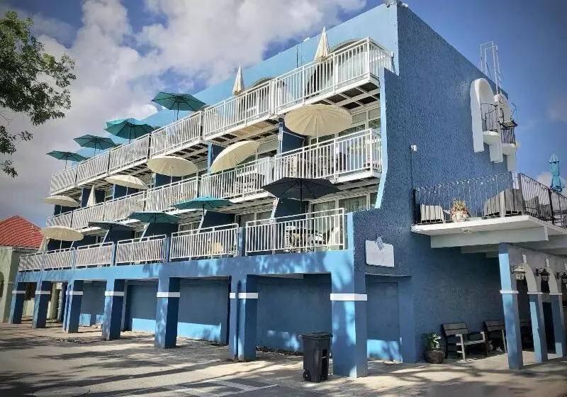 هتل The Frederiksted