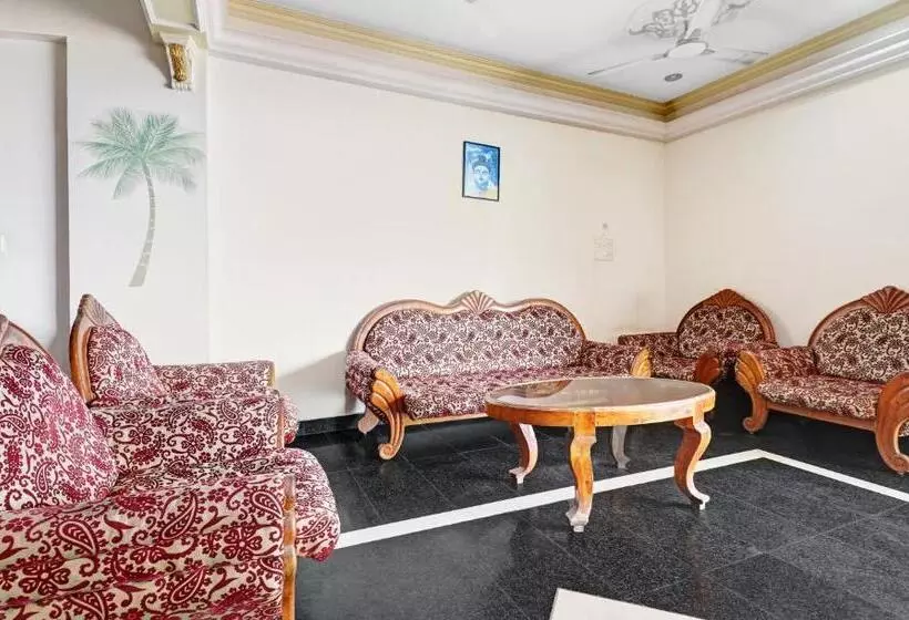 Itsy Hotels The Waters Edge Beach Resort