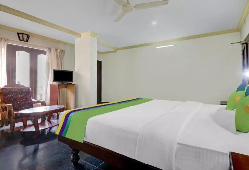 Itsy Hotels The Waters Edge Beach Resort