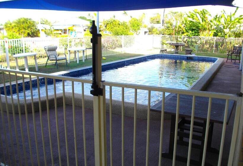 Kurrimine Beach Motel