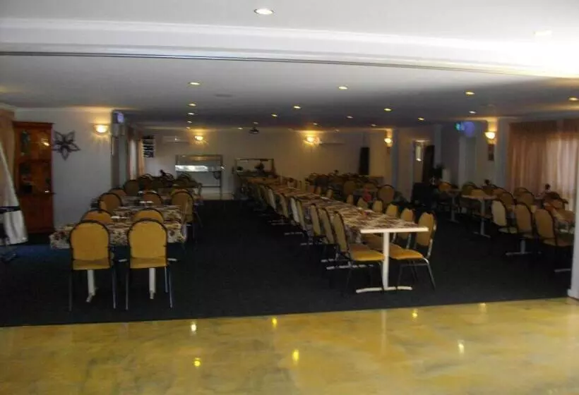 Kurrimine Beach Motel