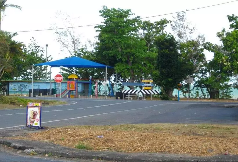 Kurrimine Beach Motel