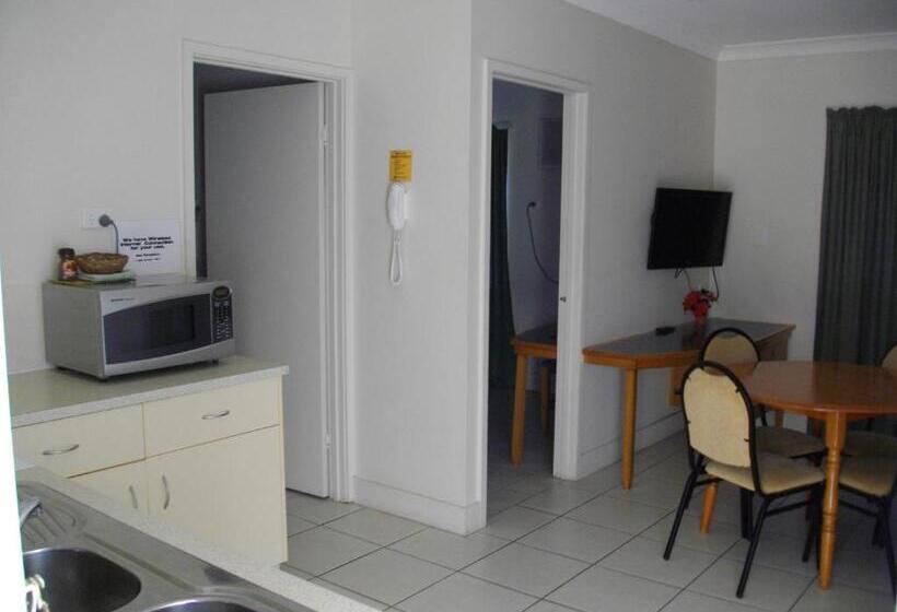 Kurrimine Beach Motel