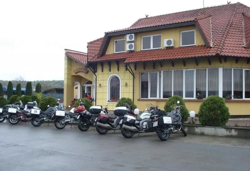 Motel Alaska