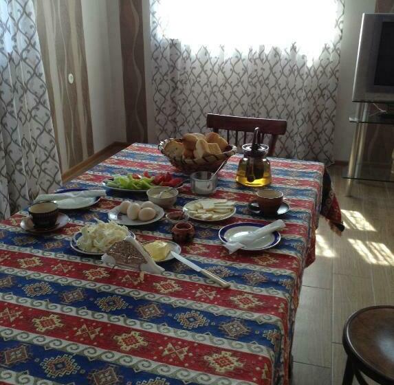 Pensão Em&ri Guest House In Odzun