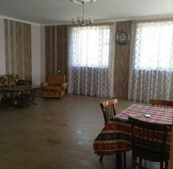 پانسیون Em&ri Guest House In Odzun