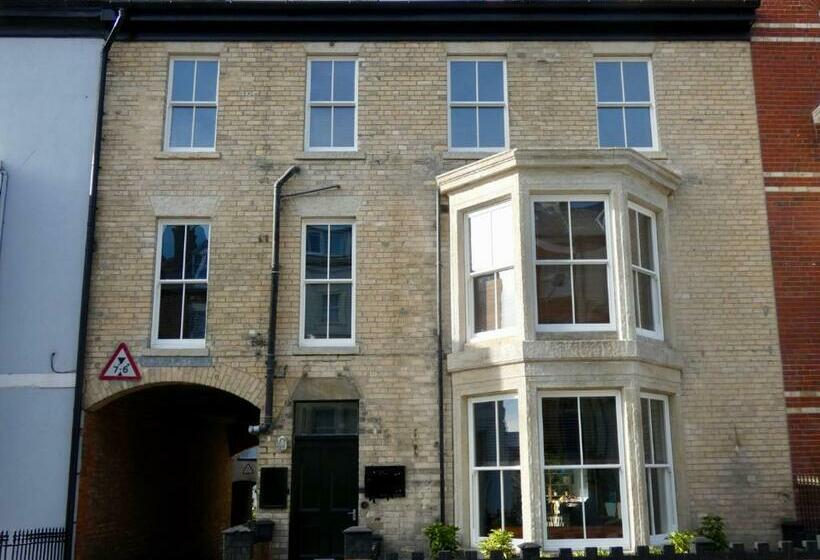 بنسيون Hudsons