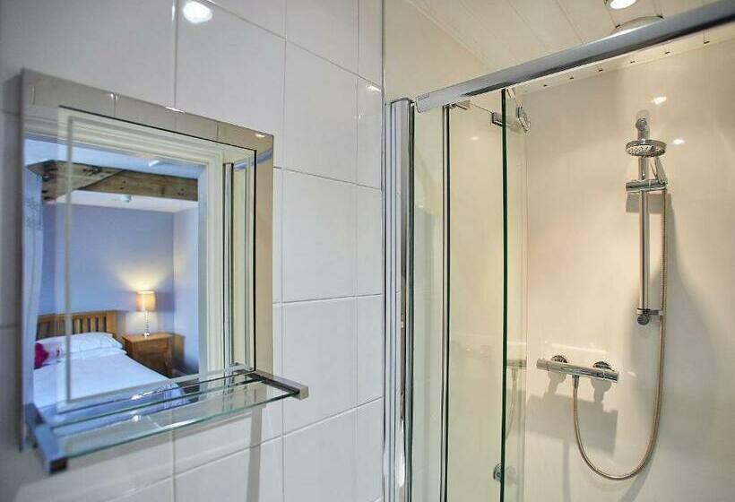 بنسيون Hudsons