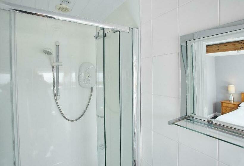 بنسيون Hudsons