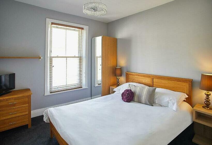 بنسيون Hudsons