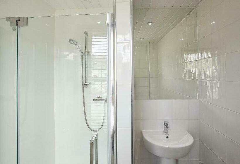 بنسيون Hudsons