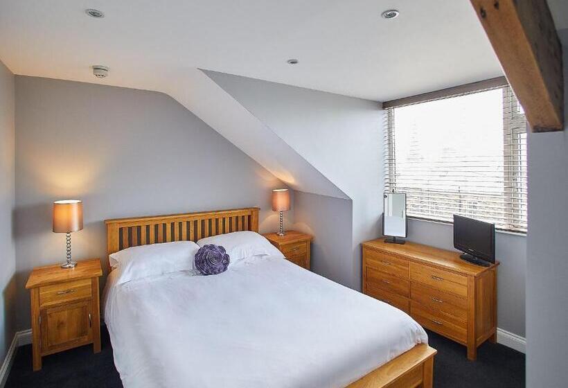 بنسيون Hudsons