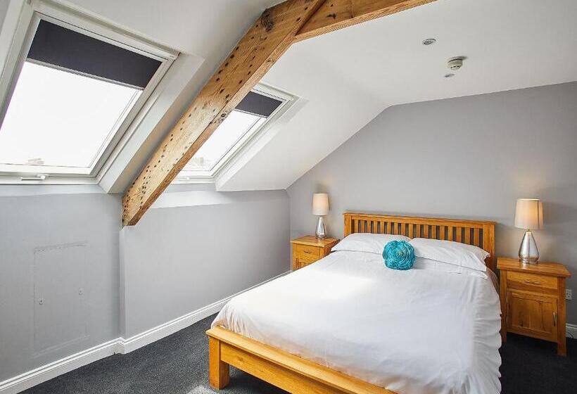 بنسيون Hudsons