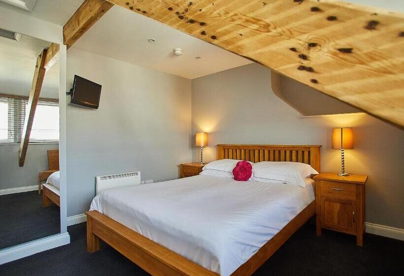 بنسيون Hudsons