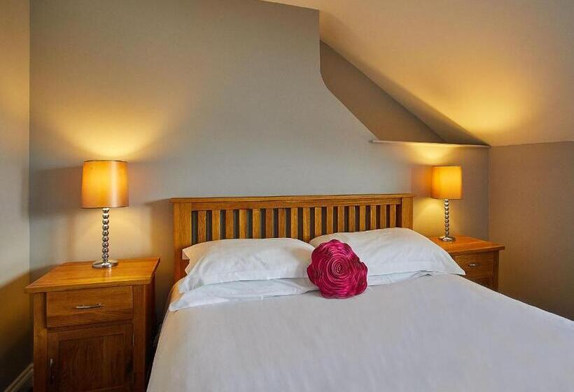 بنسيون Hudsons