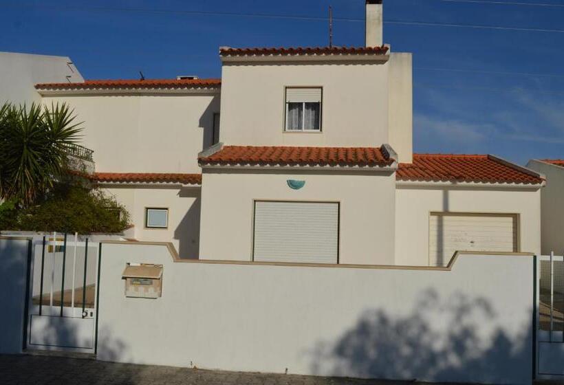 بنسيون Ricardo Holidays At Nazaré