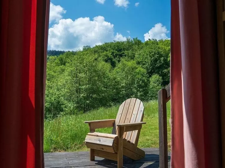 Majatalo Yourtissimo   La Maison Rouge