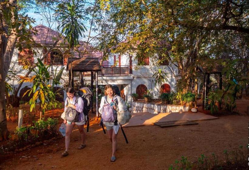 استراحتگاه Olympe De Bemaraha