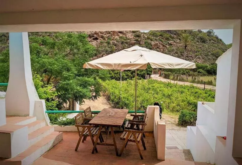 Aamiaismajoitus (B&B) Cala Vinagra House