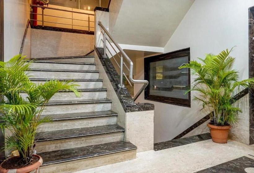 فندق Super Townhouse Oak Regal Inn Near Sant Tukaram Nagar Metro Station