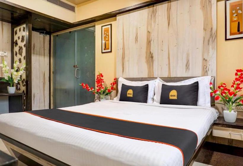 فندق Super Townhouse Oak Regal Inn Near Sant Tukaram Nagar Metro Station