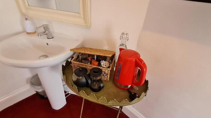 ペンション Holly Cottages