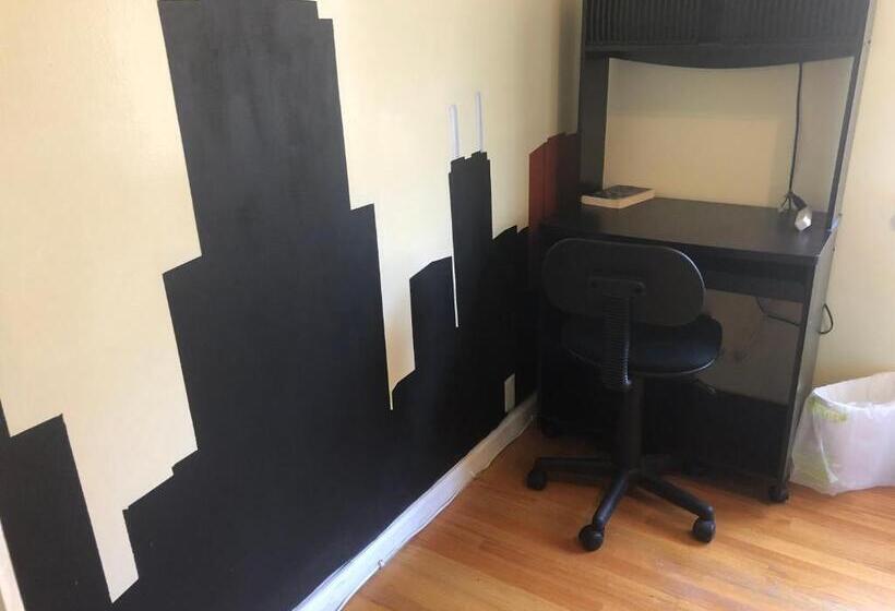 بنسيون Hollywood Rentals Llc