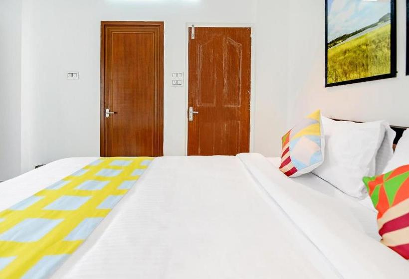 פנסיון Oyo Home 48049 Budget Stay