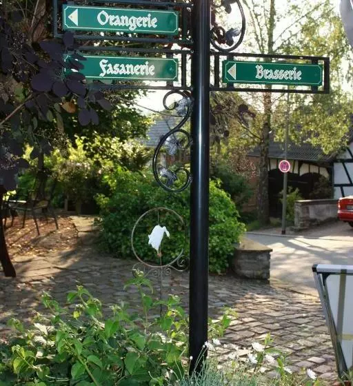 Отель Aggertal Zur Alten Linde