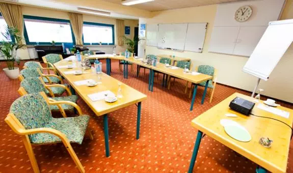 Отель Aggertal Zur Alten Linde