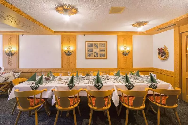 בית מלון כפרי Alpenhof