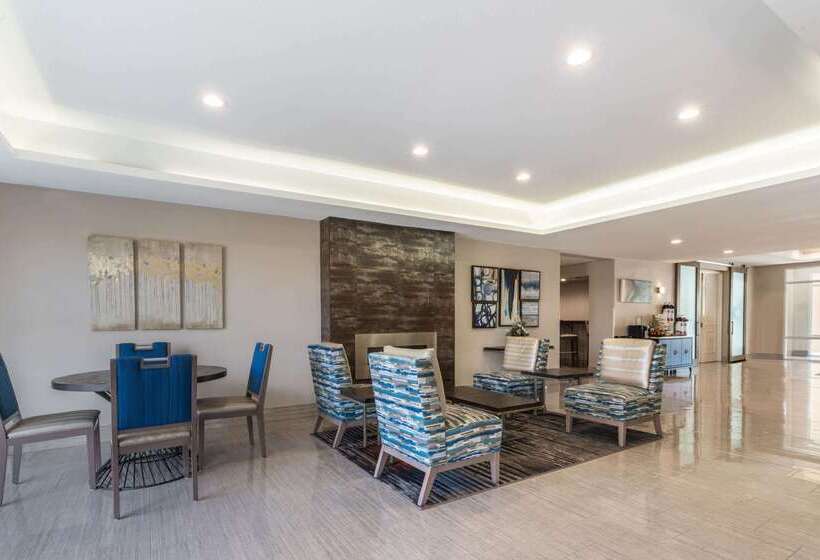 فندق Baymont By Wyndham Albuquerque Airport