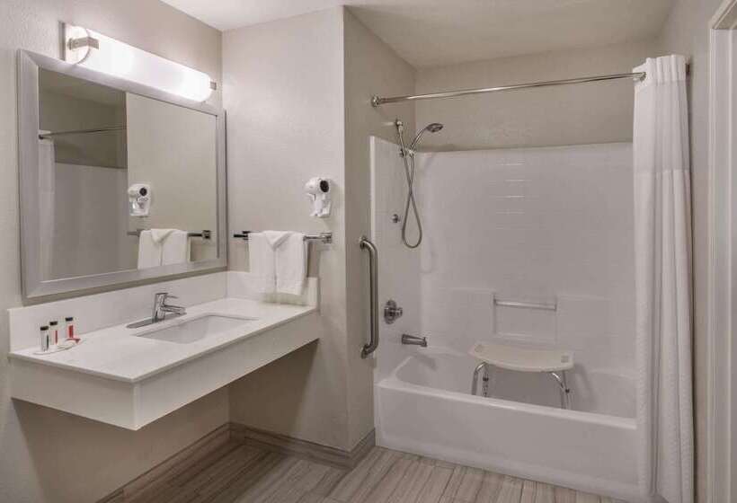 فندق Baymont By Wyndham Albuquerque Airport